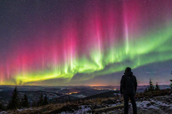 Polární záře nad Českem 2026: Kdy a kde budeme moci opět sledovat tento úkaz?